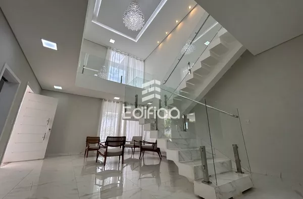 CASA À VENDA EM CONDOMÍNIO