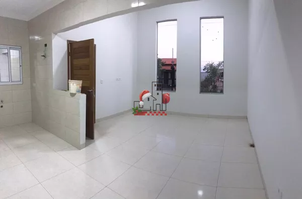 Sobrado à venda em esquina