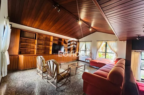 Sobrado para venda, 3 suíte(s), Paranavaí