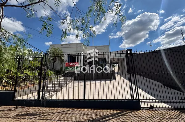 Casa para aluguel e venda comercial ou Residencial,  Centro, Paranavaí