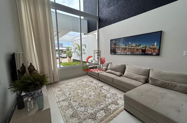 Casa em condomínio à venda