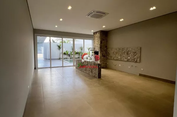 Casa à venda em condomínio 