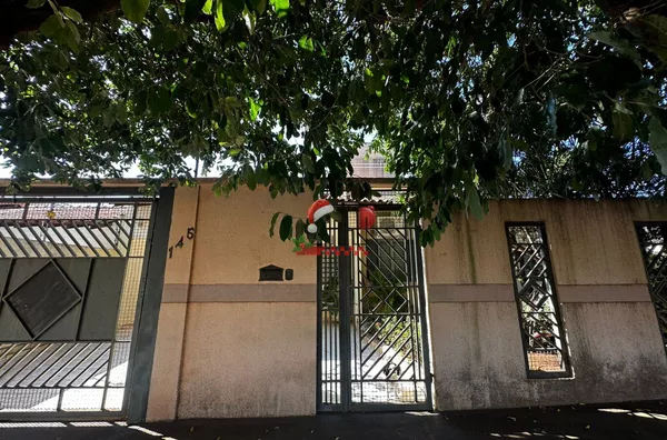 Casa para venda, 7 quarto(s),  Vila São Vicente, Paranavaí