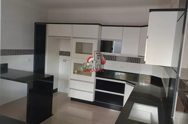 Sobrado à venda- Jardim Los Angeles