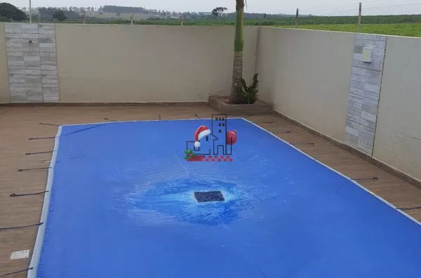 Casa à venda em condomínio 