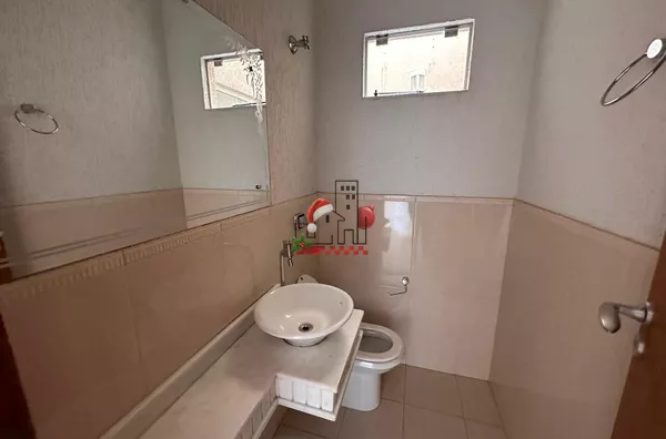 Casa à  venda em condomínio