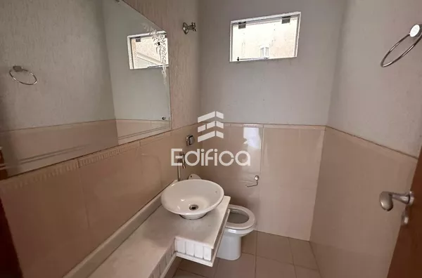 Casa à  venda em condomínio