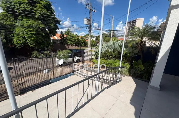 Casa para aluguel e venda comercial ou Residencial,  Centro, Paranavaí