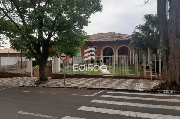 Casa à venda no centro