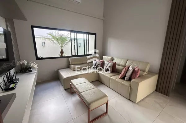 Casa em condomínio à venda