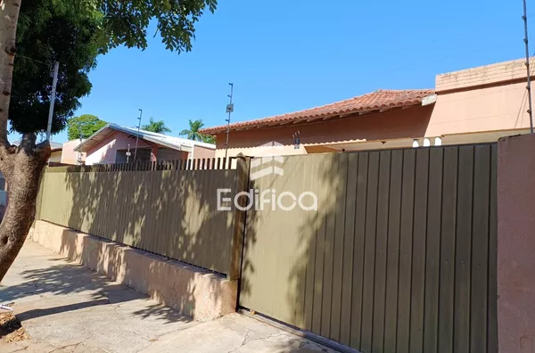 Casa à venda, 4 quarto(s), Centro, Paranavaí