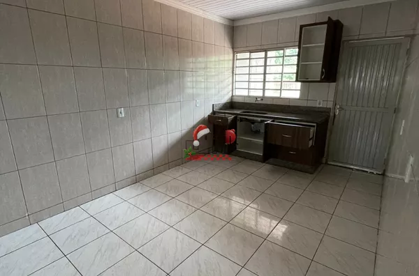 CASA EM ALTO PARANÁ COM 03 QUARTOS À VENDA