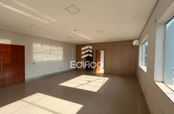 Sala comercial em andar para aluguel no centro de Paranavaí