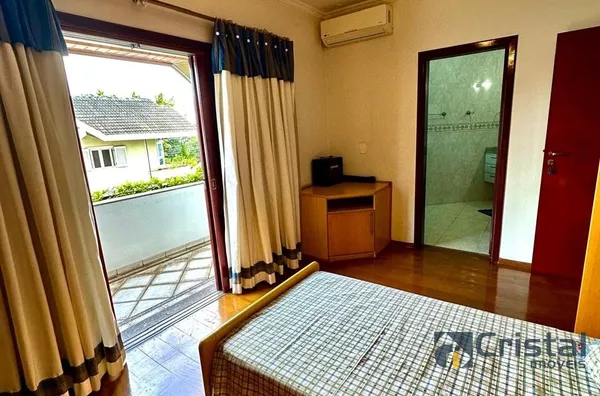 JARDIM DAS COLINAS - CASA ASSOBRADADA