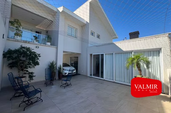 Á VENDA CASA ALTO PADRÃO - LA SALLE 