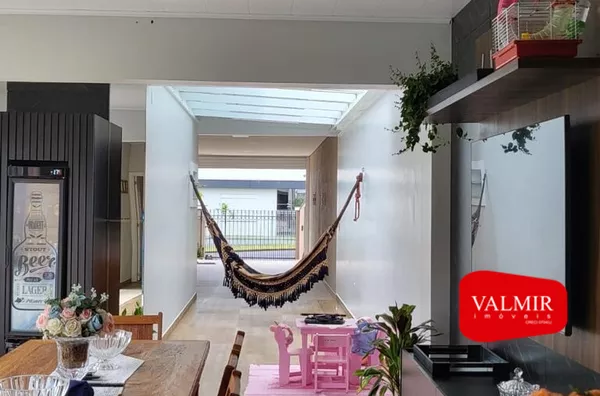 Á VENDA NO MENINO DEUS