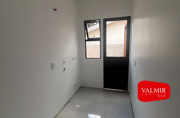 À VENDA NO PINHEIRINHO