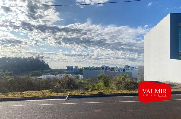 À VENDA NO LOTEAMENTO DOM LUIZ 