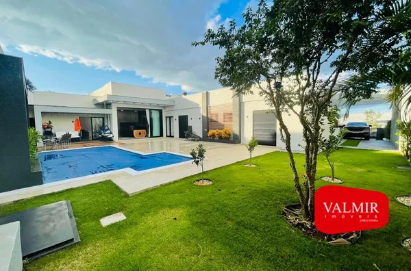 Á VENDA CASA DE ALTO PADRÃO SEMIMOBILIADO 