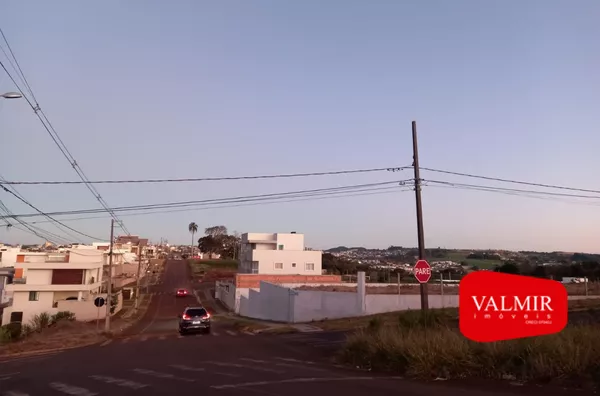 À VENDA NO MENINO DEUS 