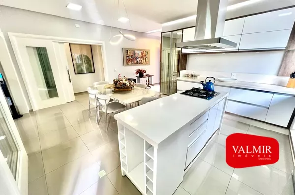 À VENDA MENINO DEUS 