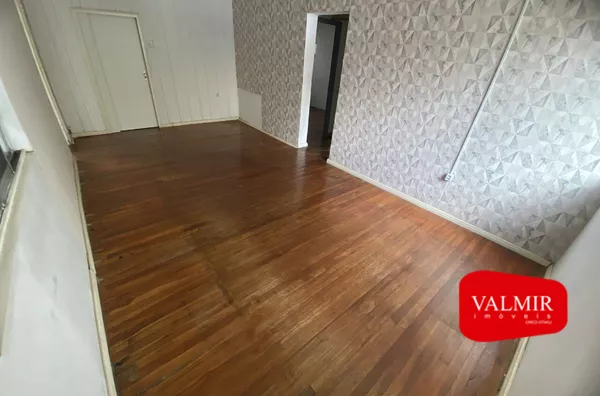 CASA RESIDENCIAL OU COMERCIAL - BAIRRO CENTRO