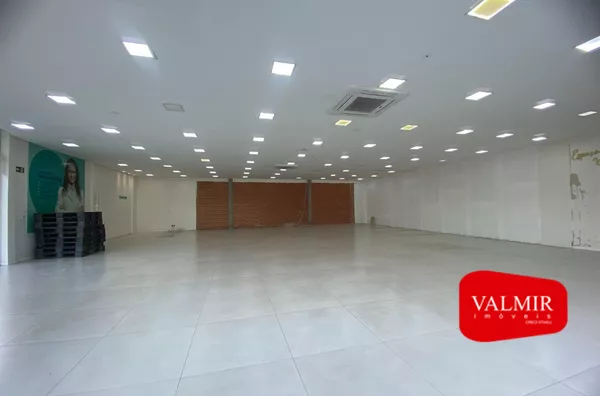 BARRACÃO COMERCIAL - BAIRRO CENTRO