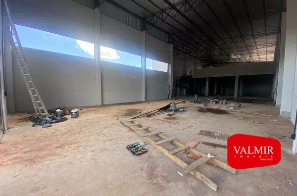 PARA LOCAÇÃO EM ITAPEJARA D'OSTE - COMERCIAL