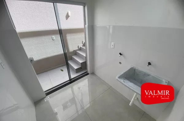 SOBRADO RESIDENCIAL - BAIRRO FRARON