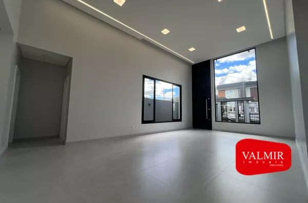 À VENDA CASA TÉRREA DE ALTO PADRÃO - MENINO DEUS 