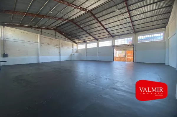 BARRACÃO PARA LOCAÇÃO NO CENTRO