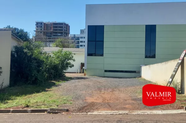 À VENDA NO TREVO DA GUARANI