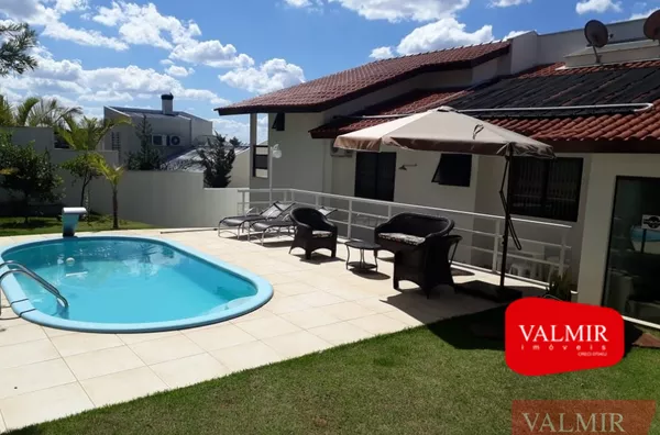 À VENDA NO LA SALLE