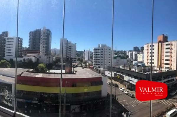À VENDA NO EDIFÍCIO JACOB ZAMBERLAN NO CENTRO