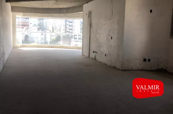 À VENDA NO EDIFÍCIO JACOB ZAMBERLAN NO CENTRO