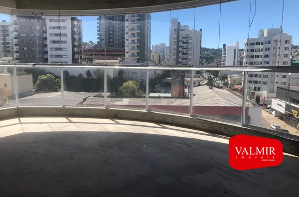 À VENDA NO EDIFÍCIO JACOB ZAMBERLAN NO CENTRO