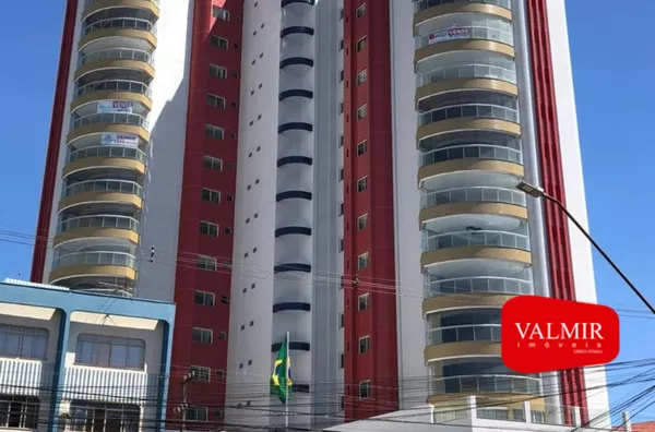 À VENDA NO EDIFÍCIO JACOB ZAMBERLAN NO CENTRO