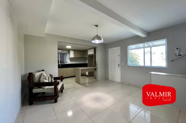 CASA COMERCIAL Á VENDA NO CENTRO