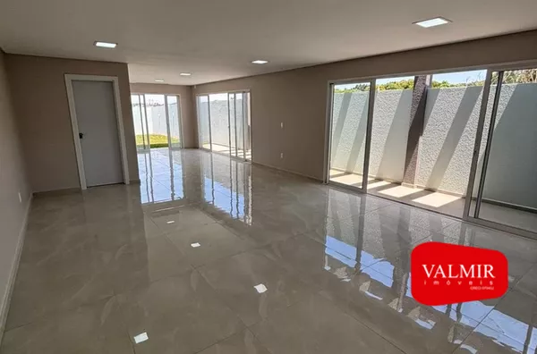 À VENDA NO MENINO DEUS