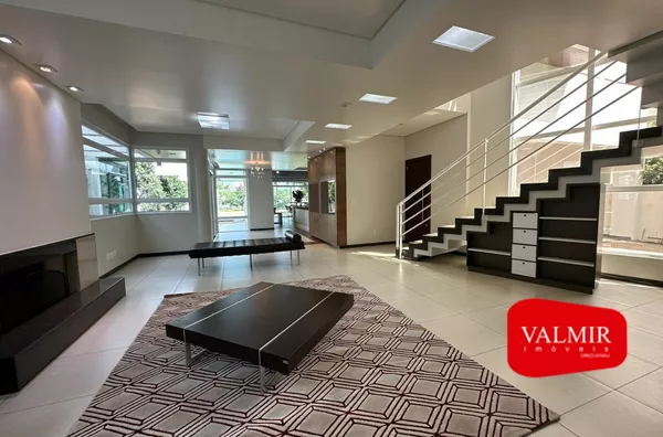 À VENDA NO LA SALLE