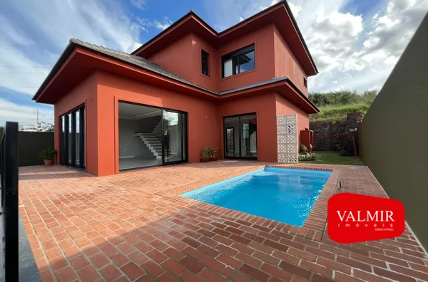 À VENDA CASA DE ALTO PADRÃO - VILA ISABEL 