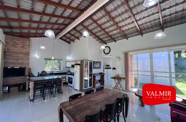 À VENDA CHÁCARA NO PARQUE DO SOM 