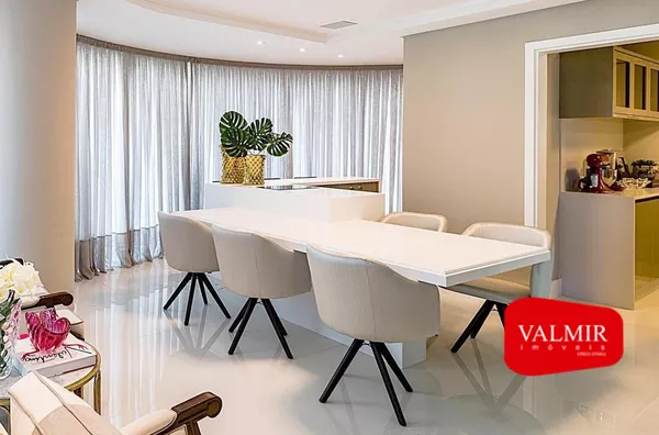 À VENDA EM BALNEÁRIO CAMBORIÚ