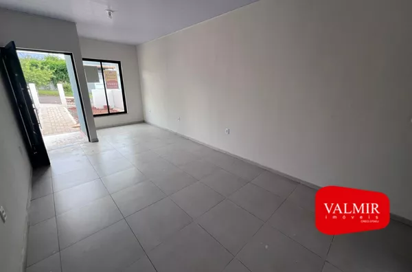 À VENDA CASA NO BAIRRO FRARON 