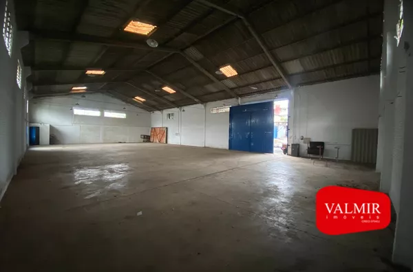 BARRACÃO COMERCIAL - BAIRRO CENTRO