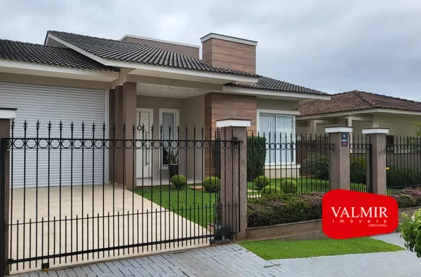 Á VENDA NO MENINO DEUS