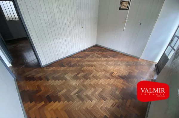 CASA RESIDENCIAL OU COMERCIAL - BAIRRO CENTRO