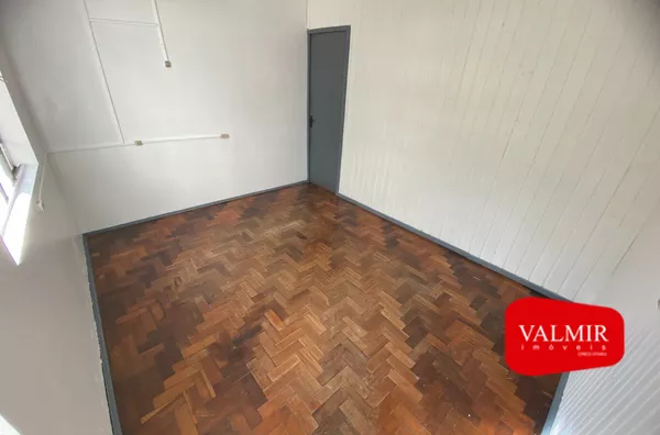 CASA RESIDENCIAL OU COMERCIAL - BAIRRO CENTRO