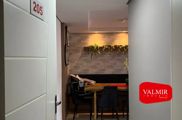 À VENDA NO LA SALLE