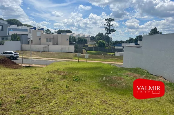 À VENDA NO CONDOMINIO JARDINS DE MONET